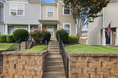 1515 Sprucedale Dr
