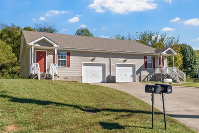 105 Solid Rock Ct