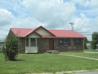 700 Shelton Cir