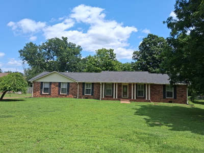 858 Moreland Dr