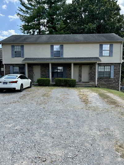 540 Hietts Ln