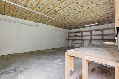 123 Vivian Dr