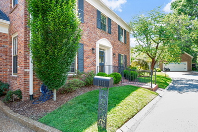 4114 Legend Hall Dr