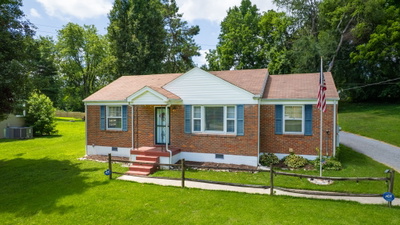 3107 Crosswood Dr