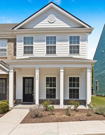 242 Mansfield Dr