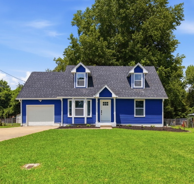 572 Donna Dr