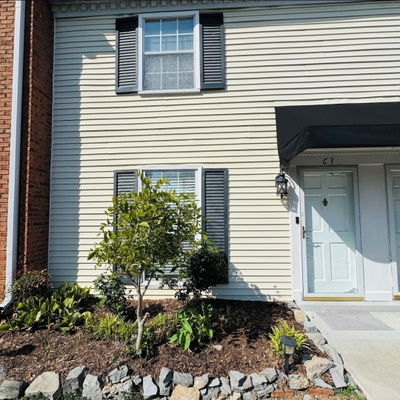 200 N Royal Oaks Blvd