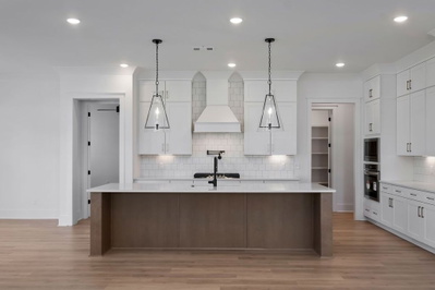 5413 Fremar Circle