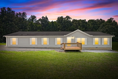 4736 Mickle Ln