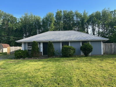 212 State Line Rd