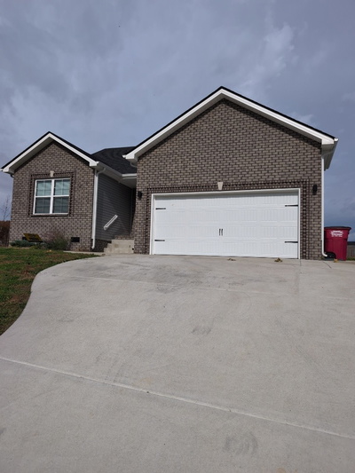 1113 Hand Ct