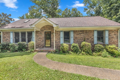 1106 Dogwood Ln