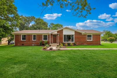 213 Andrew Dr