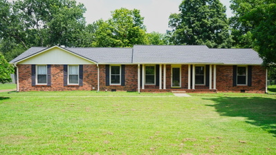 858 Moreland Dr