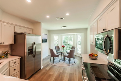123 White Oak Way
