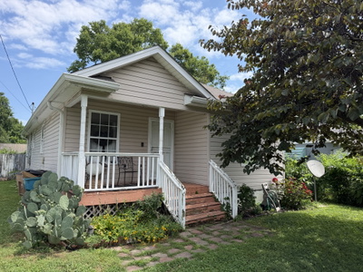 82 Elberta St