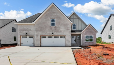 222 Low Plains Ln