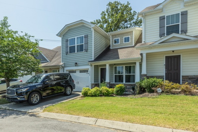 5520 Hamilton Cir