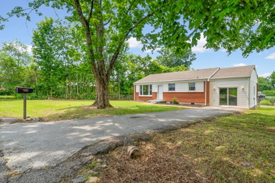 9 Lealand Drive