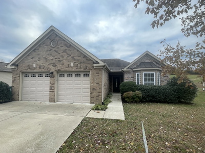 124 Granda Flora Dr