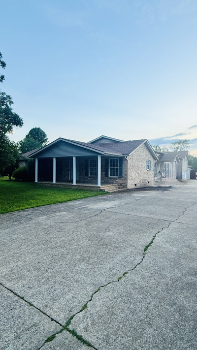 3034 Fieldview Dr