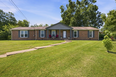 709 Harpeth Pkwy, W