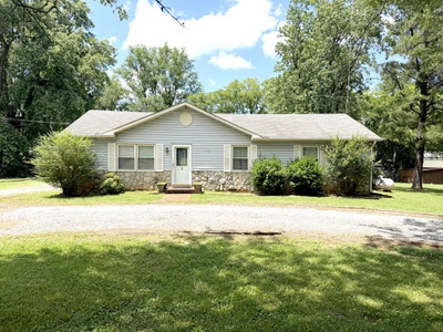 4679 Mandy Ln