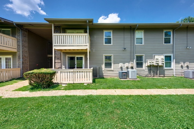 709 Ashlawn Pl