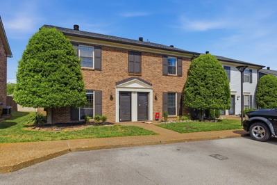 132 Academy Sq