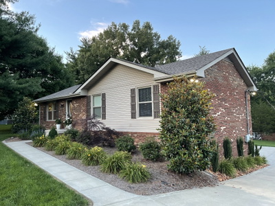 307 Swan Lake Dr