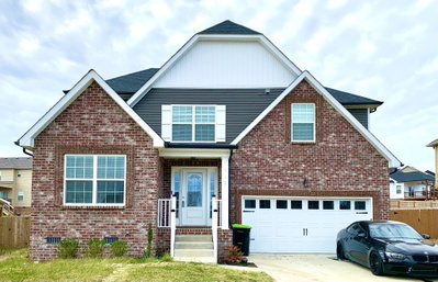 712 Banister Dr