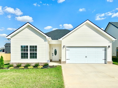 421 Ayden Ln