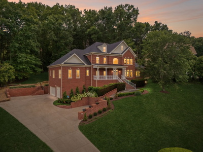 512 Grand Oaks Dr