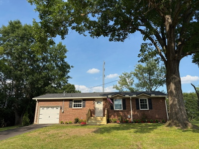 230 S Valley Rd