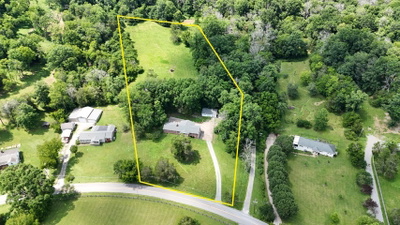 3325 Freeman Hollow Rd