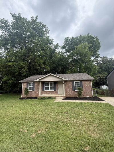 105 Monarch Ln