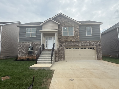 350 Cardinal Creek