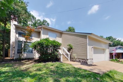 2405 Ravine Dr