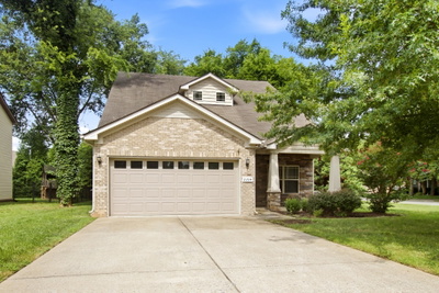 2204 Burnside Dr
