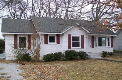 1107 Leaf Ave