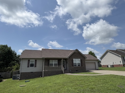 1009 Halverson Dr