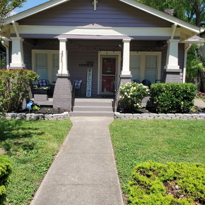 949 W Eastland Ave