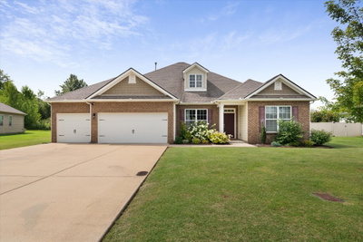 1016 Webbs Retreat Ln