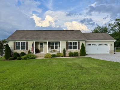Exterior view of 970 White Rd in Portland, TN