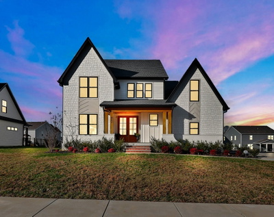 867 Shady Bluff Trl