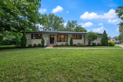 355 Barrywood Dr