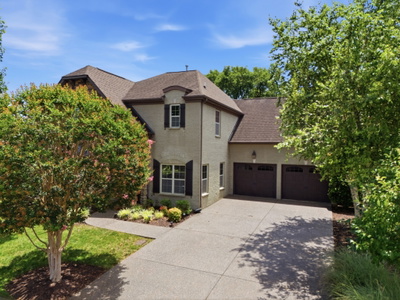 1005 Vinings Blvd