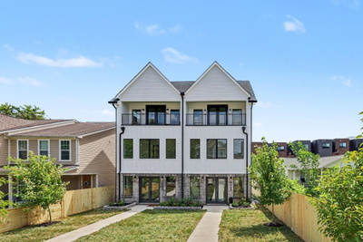 535B Moore Ave