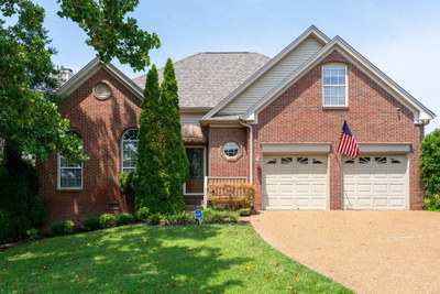 6317 Willow Oak Dr