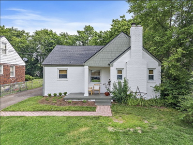 238 Thuss Ave